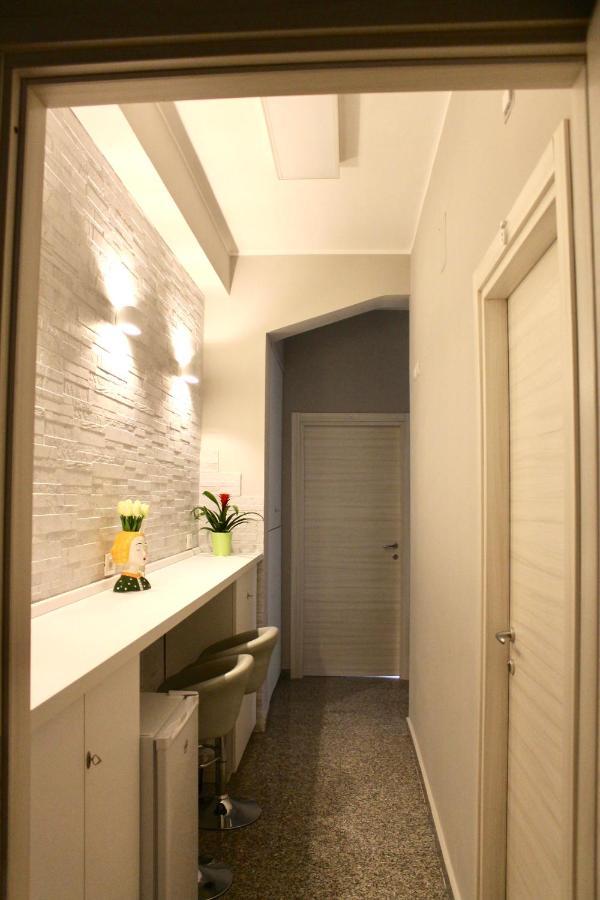 Charm Airport Bed and Breakfast Reggio di Calabria Exteriör bild