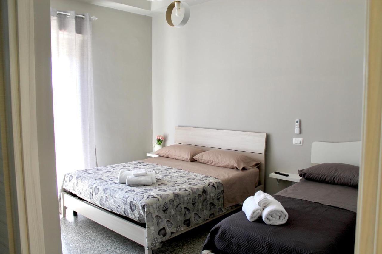 Charm Airport Bed and Breakfast Reggio di Calabria Exteriör bild