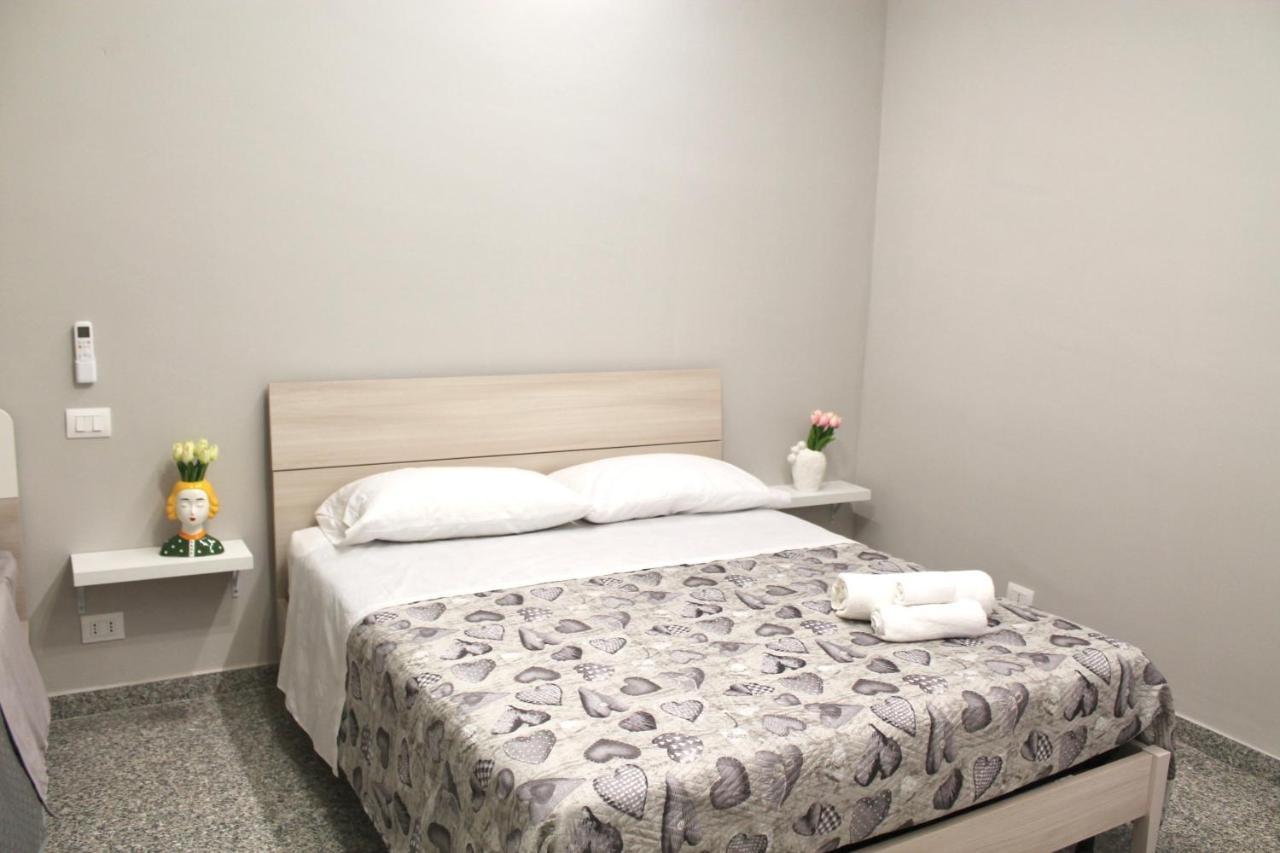 Charm Airport Bed and Breakfast Reggio di Calabria Exteriör bild
