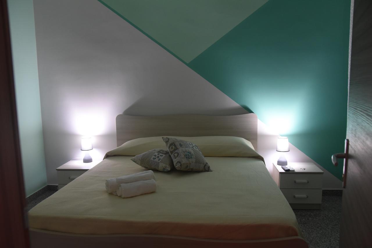 Charm Airport Bed and Breakfast Reggio di Calabria Exteriör bild