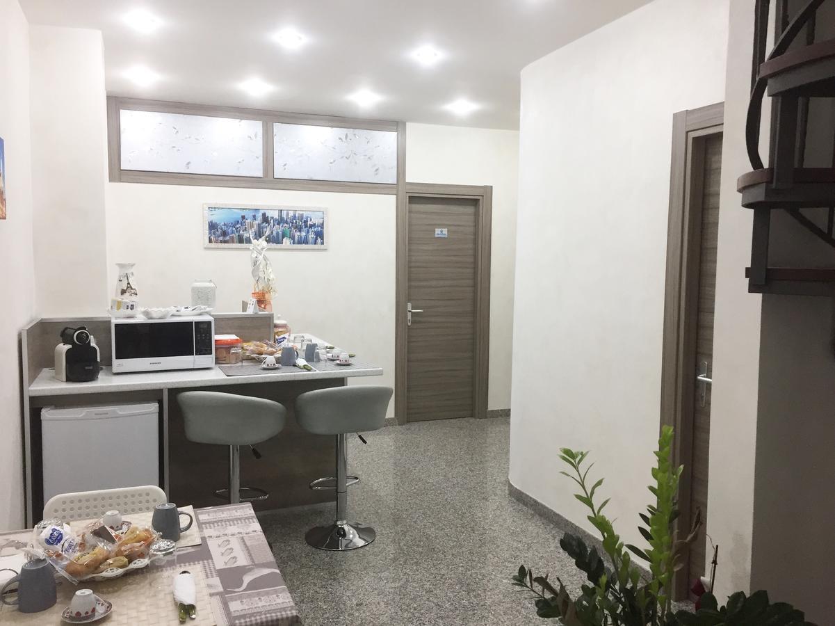 Charm Airport Bed and Breakfast Reggio di Calabria Exteriör bild