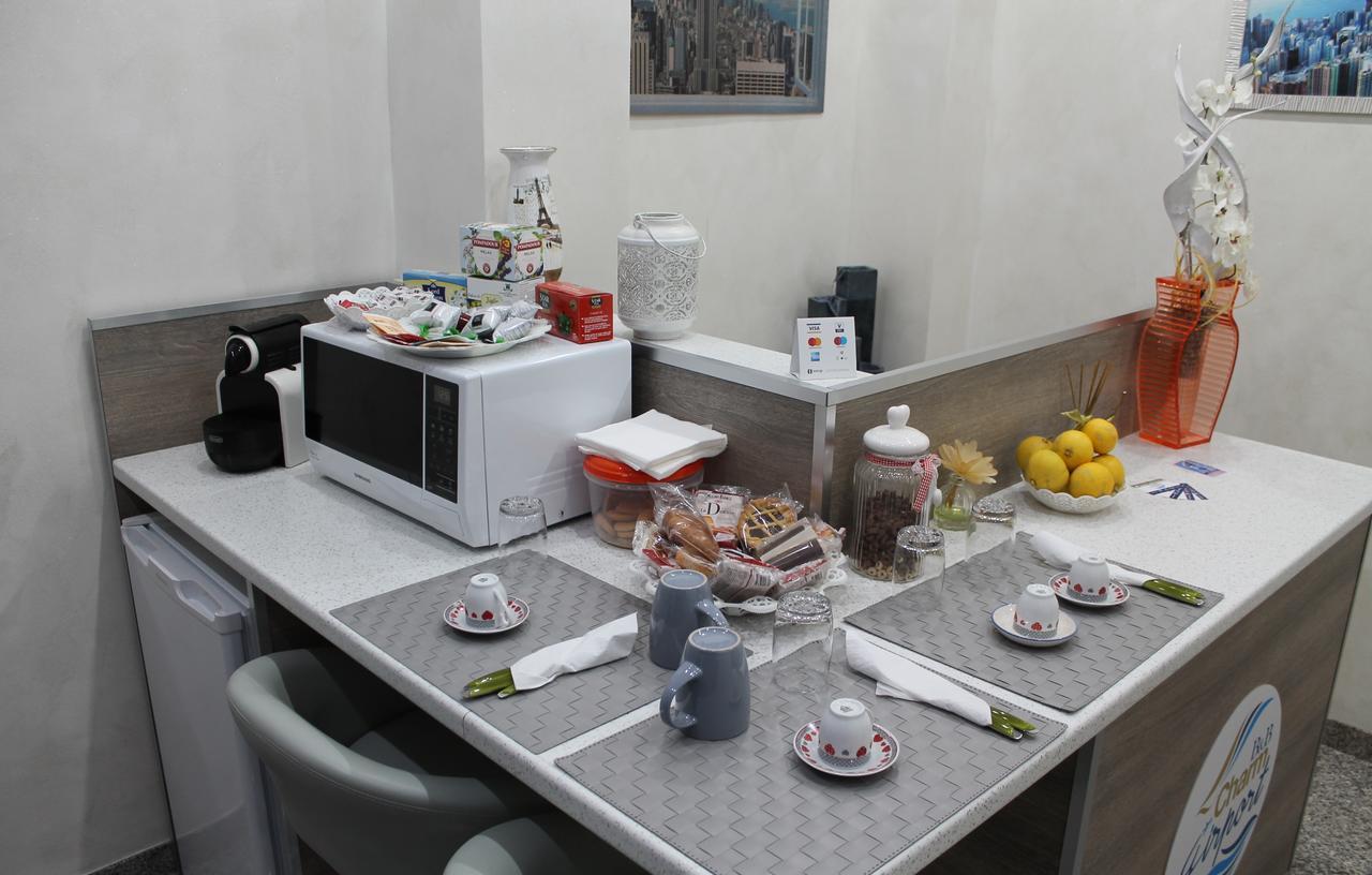 Charm Airport Bed and Breakfast Reggio di Calabria Exteriör bild