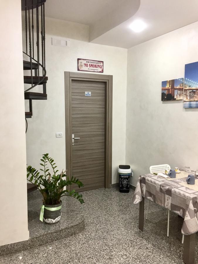 Charm Airport Bed and Breakfast Reggio di Calabria Exteriör bild